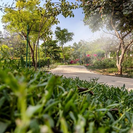 Stay By Latinem Luxury 2Br Holiday Home Cv B2513 Near Burj Khalifa 迪拜 外观 照片